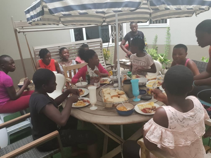 Sunday Morning Girls Accra Trip15